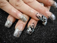 Top Tips nail and beauty salon..Hairdressers 1079732 Image 9